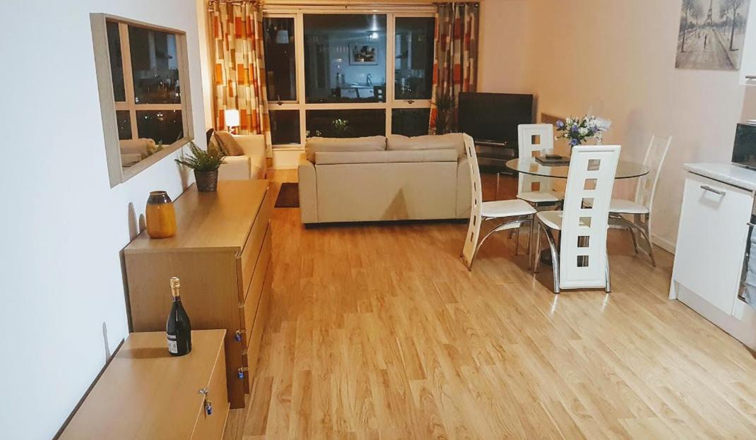 Marco Island -Very Spacious City Centre 1 Bedroom Apartment Nottingham Exterior photo